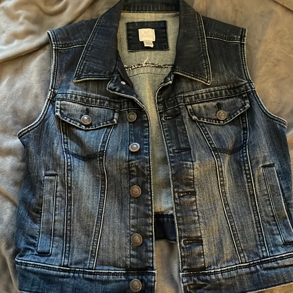 Lauren Conrad Small Jean vest never worn
